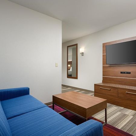 Holiday Inn Express - Tullahoma By Ihg Exterior photo